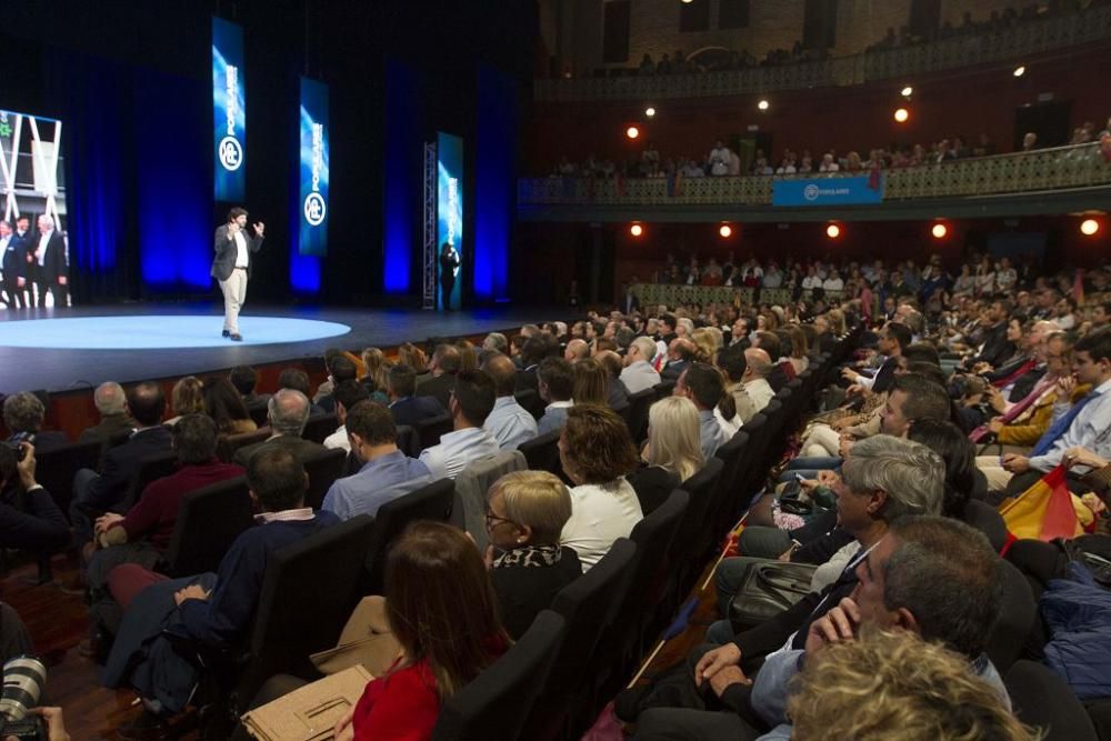 Casado apadrina las candidaturas de Ballesta y López Miras