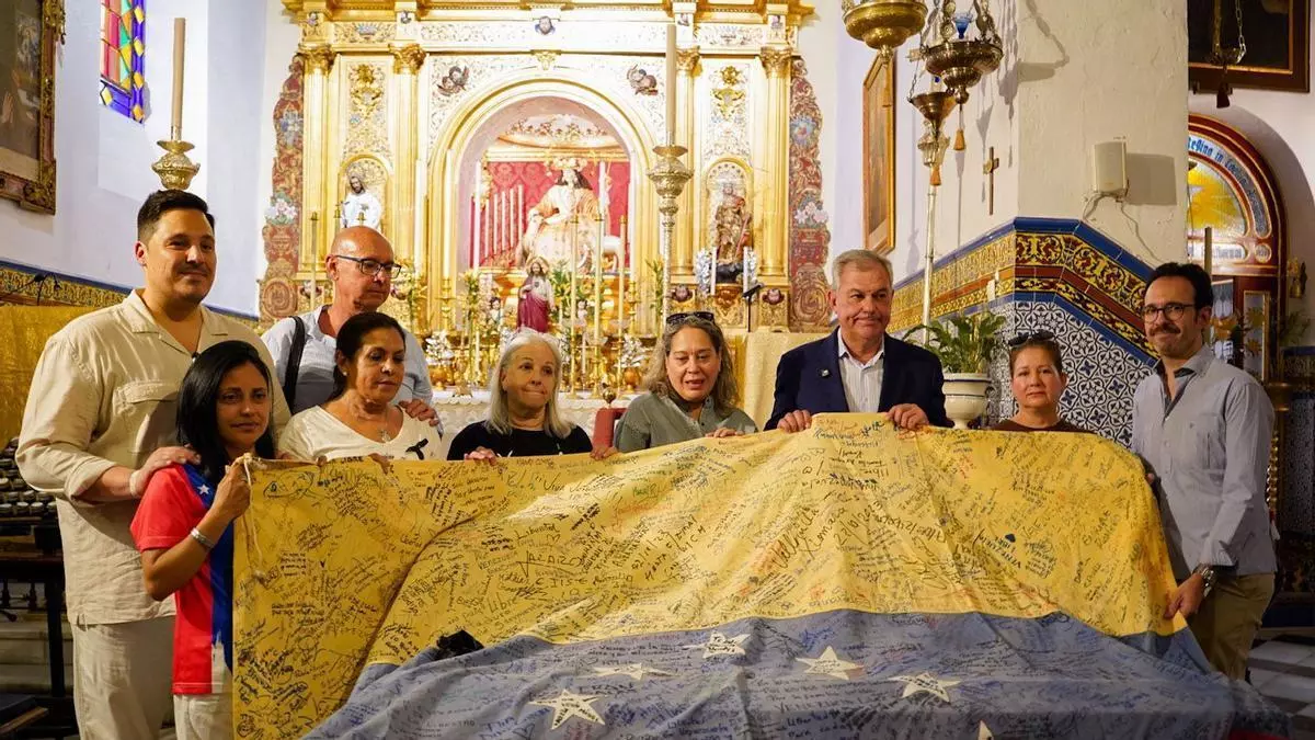Sevilla abre la puerta a la solidaridad con Venezuela: "Aquí estamos con las manos y el corazón para recibirlos, para que nos ayuden"