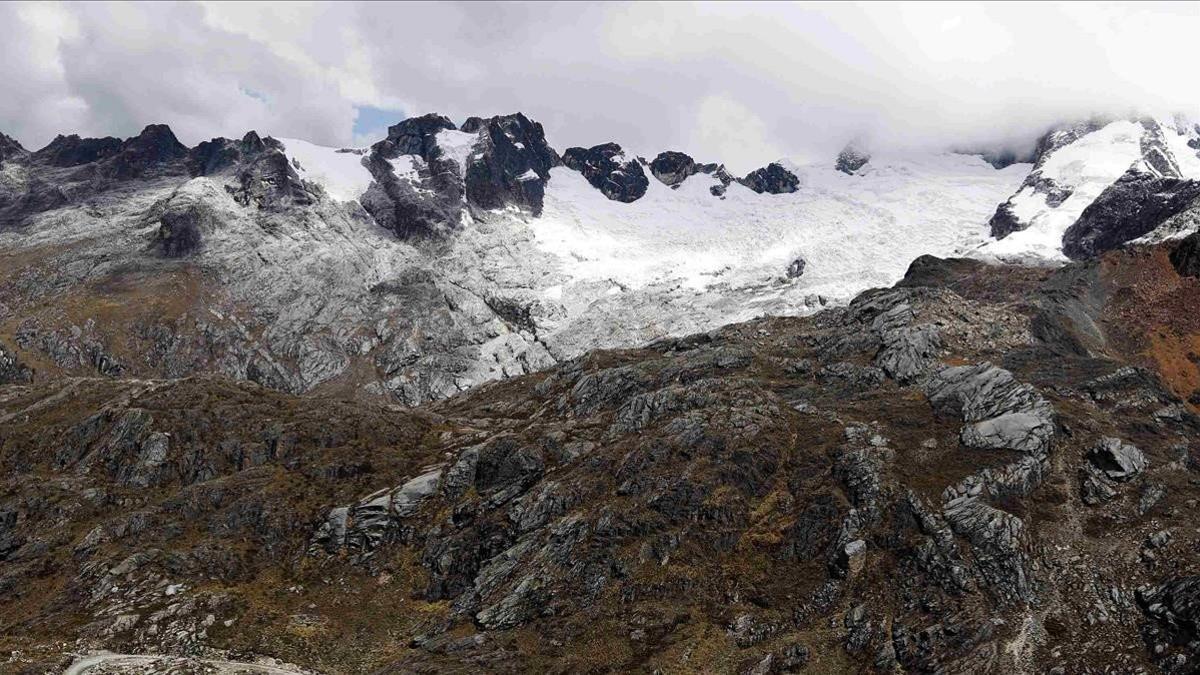 Imagen de la Cordillera Blanca, donde el domingo perdieron la vida tres montañeros catalanes.