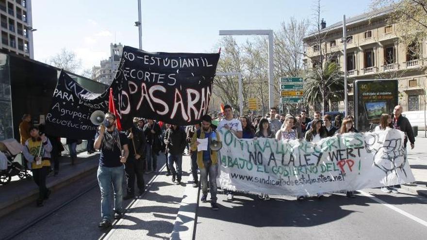 Rectorado y alumnos rechazan la implantación de la reforma de Wert