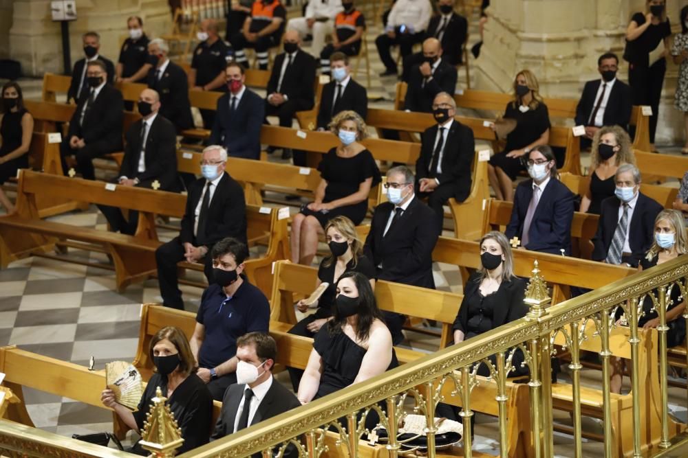 Misa en honor a los fallecidos por coronavirus en la Catedral