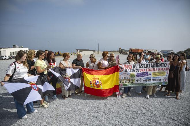 Los ceutíes vuelven a manifestarse, esta vez por los emplazamientos para los migrantes que está preparando el Gobierno