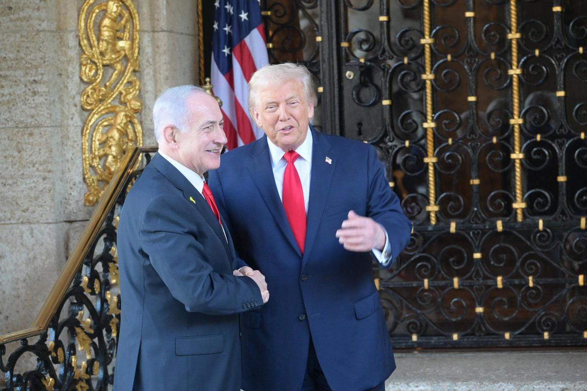 Imagen de archivo del primer ministro de Israel, Benjamin Netanyahu, junto al presidente de EEUU, Donald Trump.