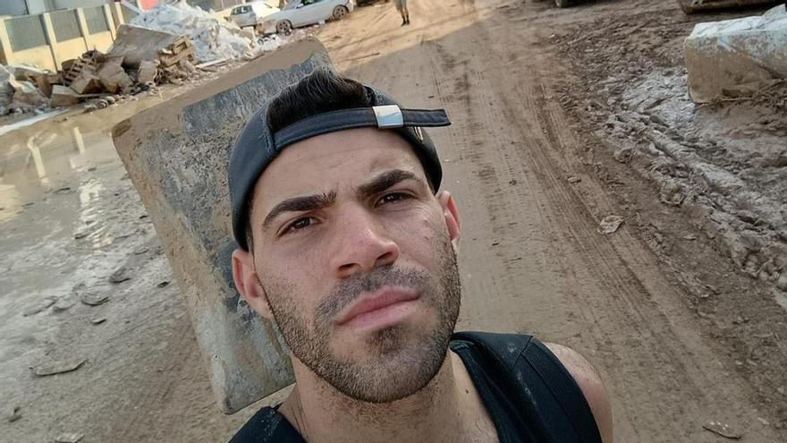 Voluntarios canarios en el epicentro de la DANA: &quot;Es una película de terror&quot;