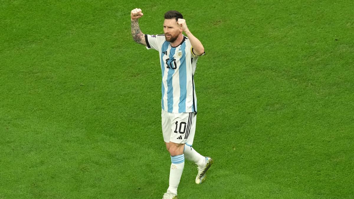 Leo Messi celebra su gol ante Croacia en la semifinal del Mundial de Catar