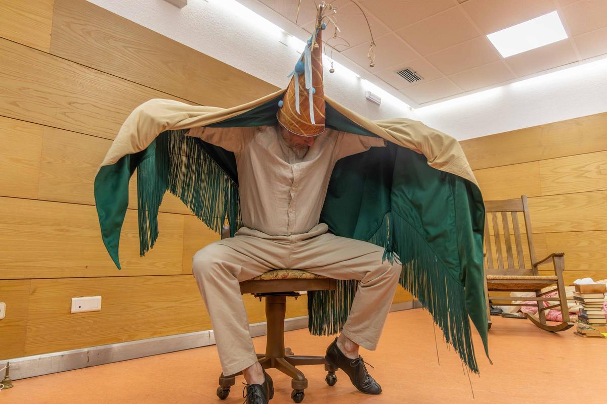 En la sala de ensayo de "Vicenta Lorca": memoria, cuerpo y música en la Compostela que danza En la sala de ensayo de "Vicenta Lorca": memoria, cuerpo y música en la Compostela que danza