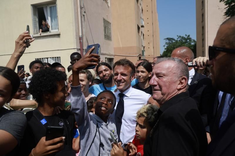 Manifestaciones violentas en Nanterre, Francia, después de que la policía matara a tiros a un joven de 17 años