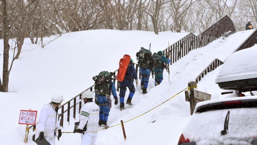 Al menos ocho adolescentes fallecidos por una avalancha de nieve en Japón