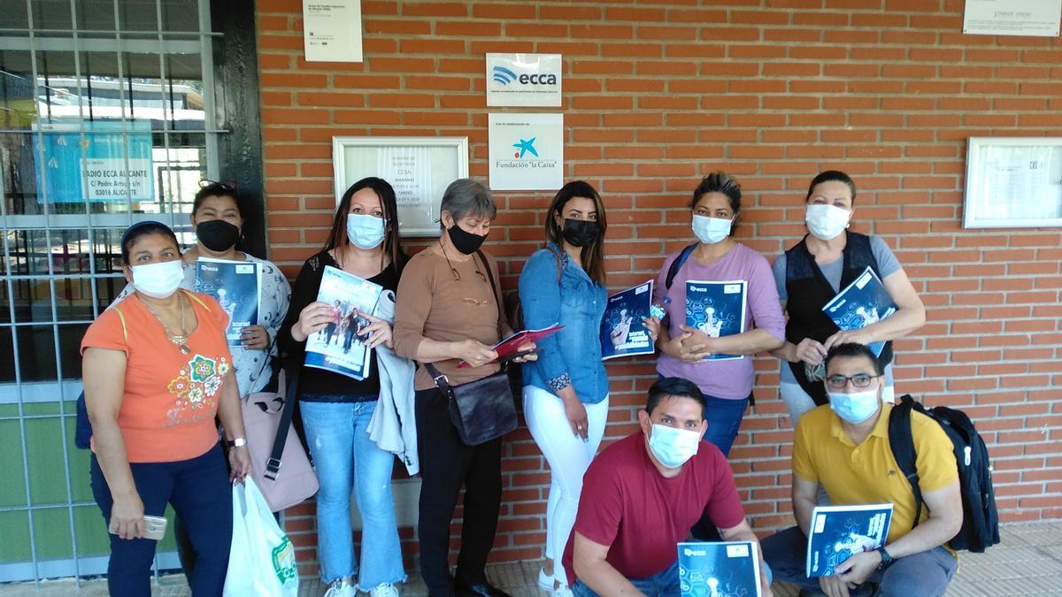 Grupo de migrantes asistidos por el programa ‘Conecta-Futuro Valencia’.