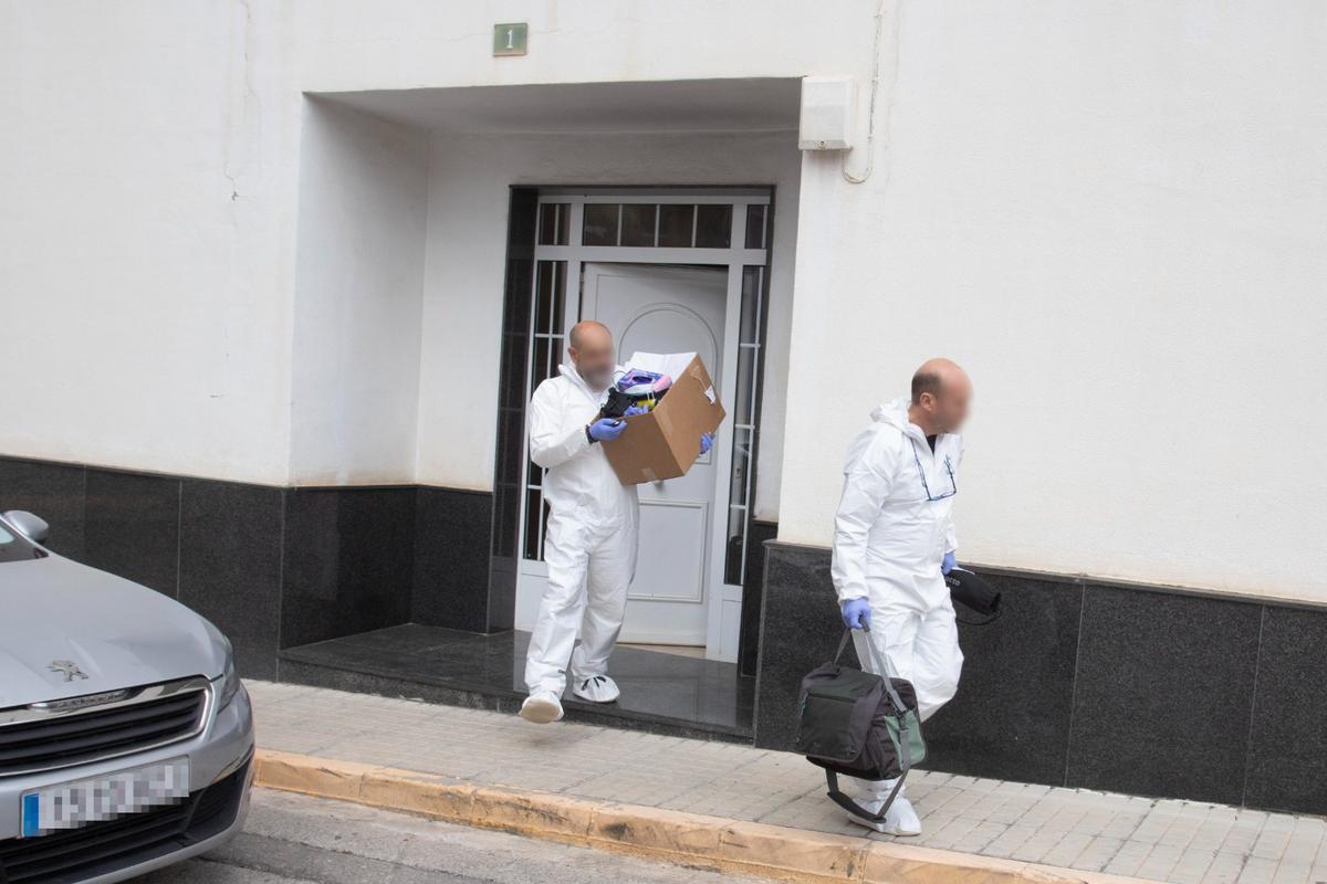 Detenidos el vecino y su amigo por el asesinato de la maestra de Rafelcofer