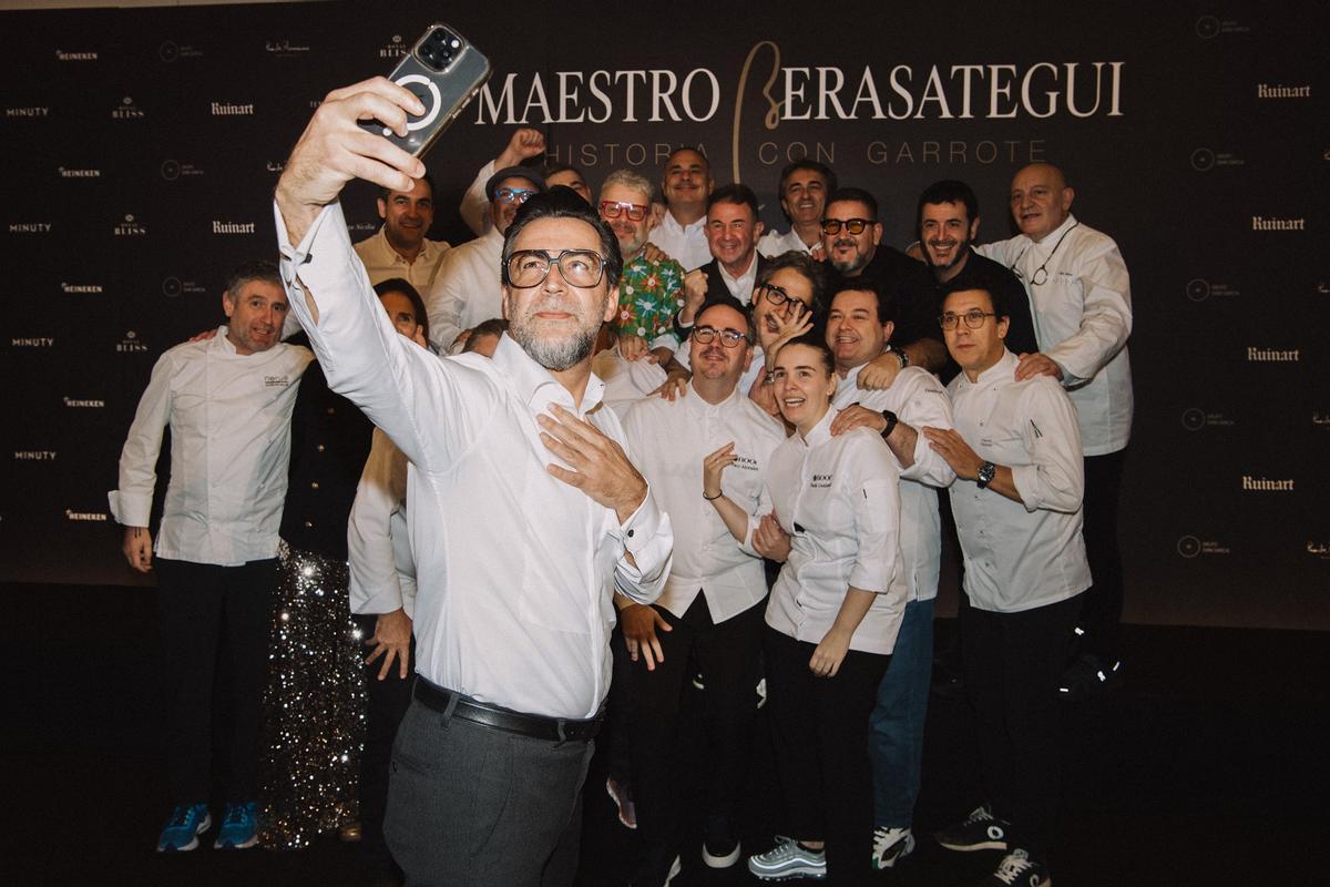 Ninguno de sus amigos quiso faltar al homenaje a Martín Berasategui.