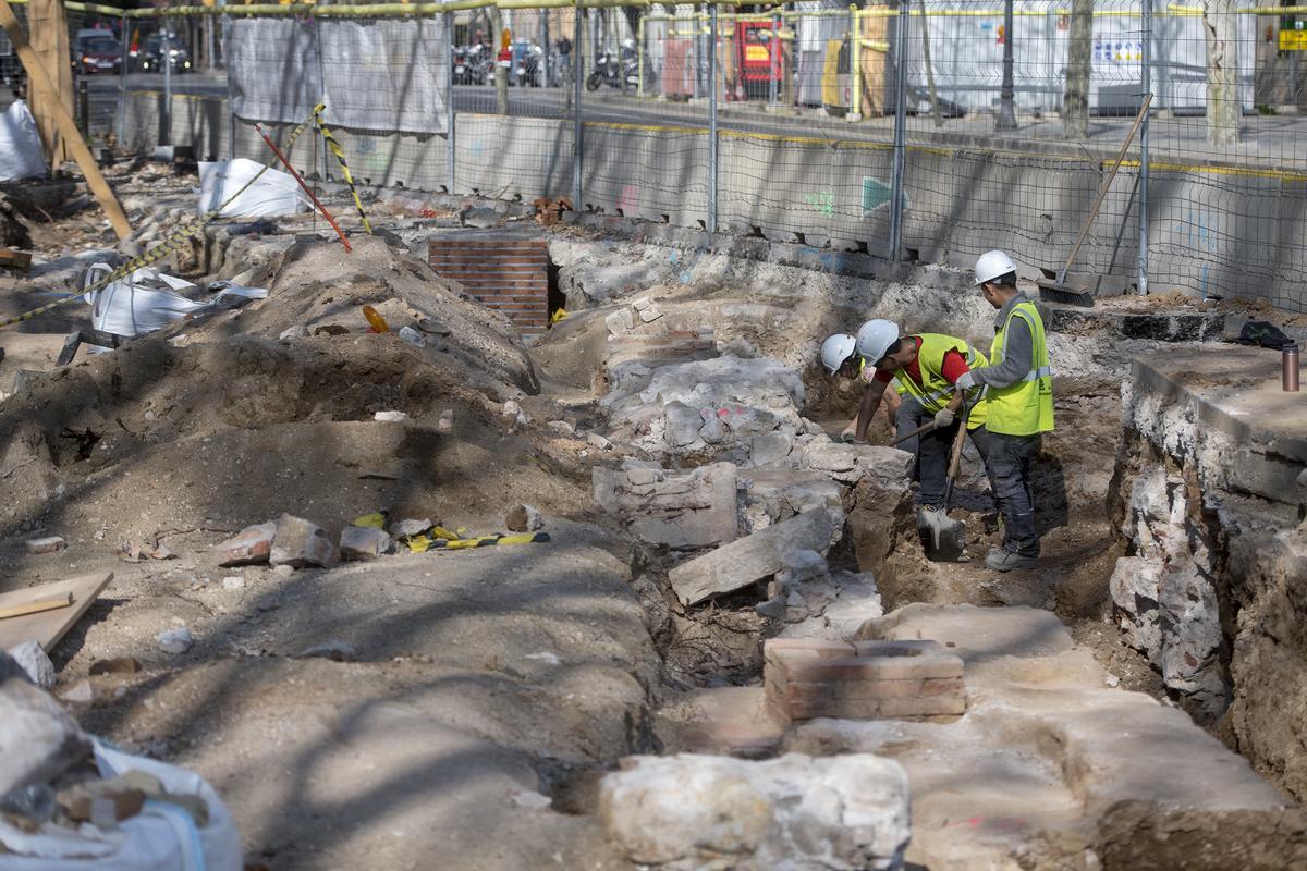 Los restos de un cuartel de 1792 bajo la Rambla