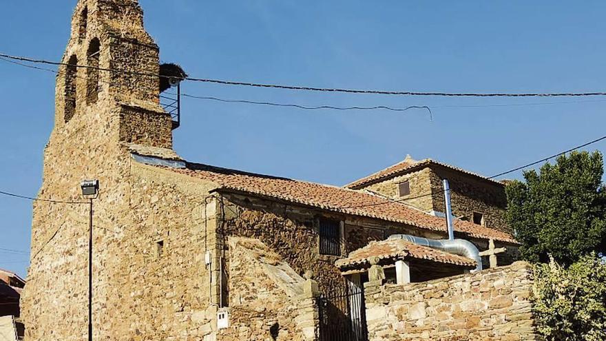 Iglesia de Coomonte de la Vega.