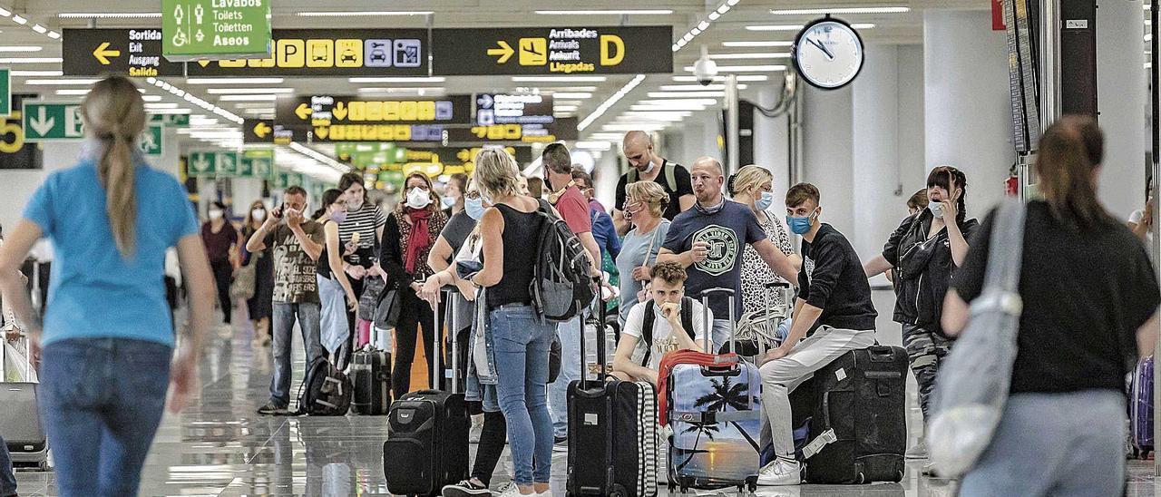 Los pasajeros del aeropuerto tendrán que superar las pruebas que proponga la Comisión Europea.