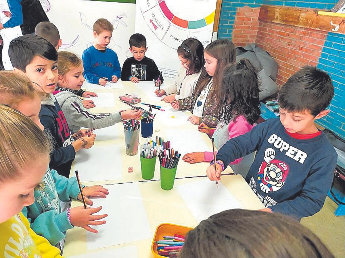 Alumnos del CEIP de Prado, en uno de los talleres sobre igualdad.