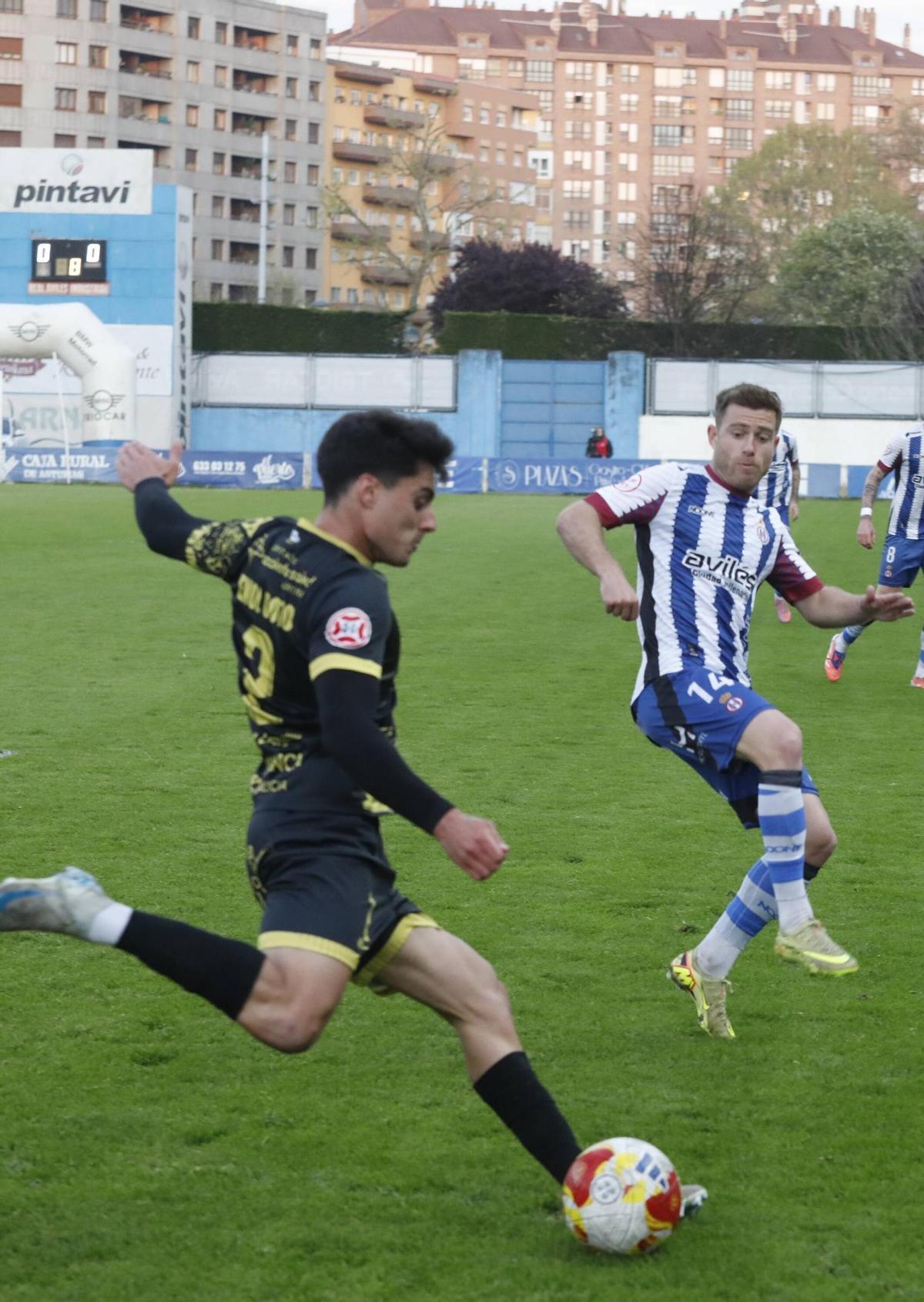 La victoria del Avilés ante el Ourense, en imágenes. La victoria del Avilés ante el Ourense, en imágenes.