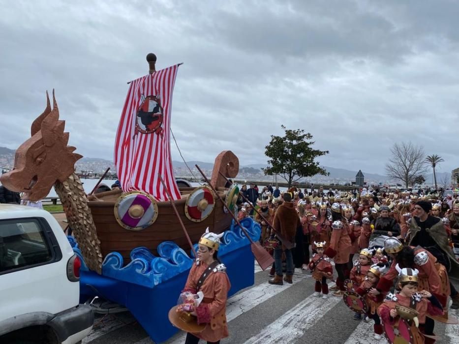 Moaña, Aldán y Bueu dicen adiós a sus carnavales con altas dosis de humor y originalidad.