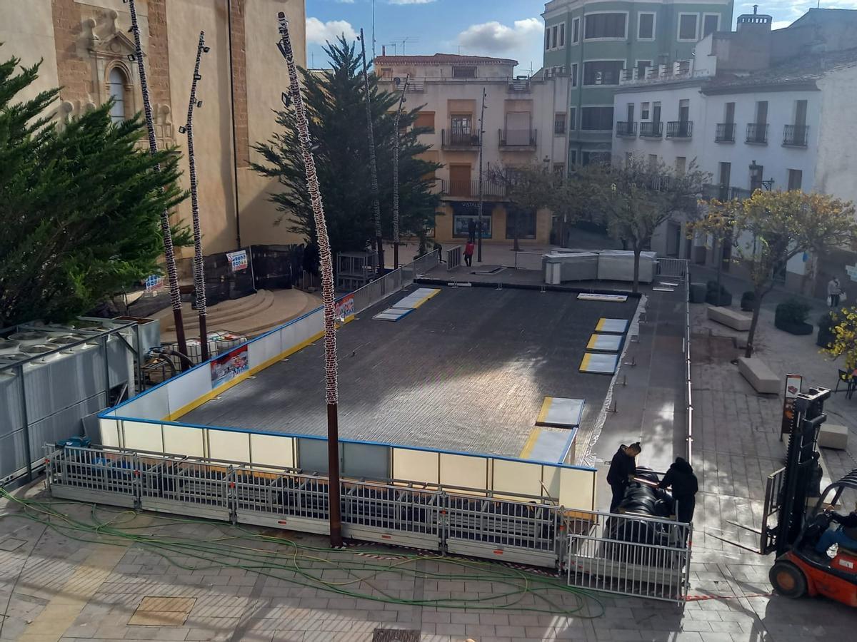 Pista de hielo natural en Utiel, en la provincia de València.