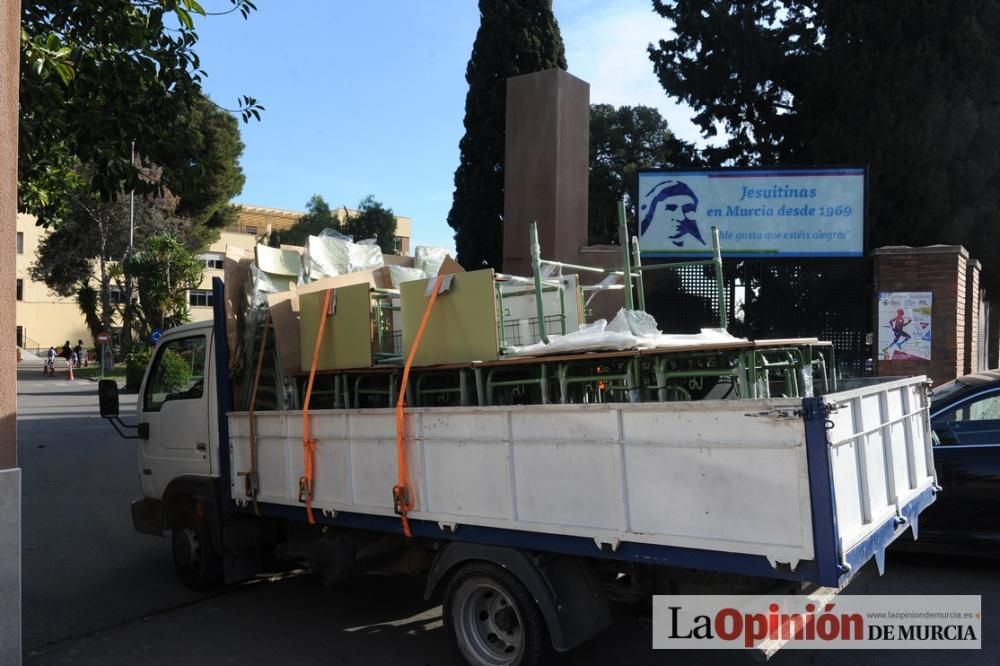 Jesuitinas abre sus puertas después del incendio