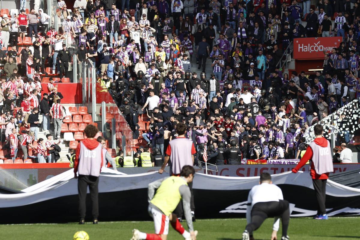 Grada visitante hoy en El Molinón