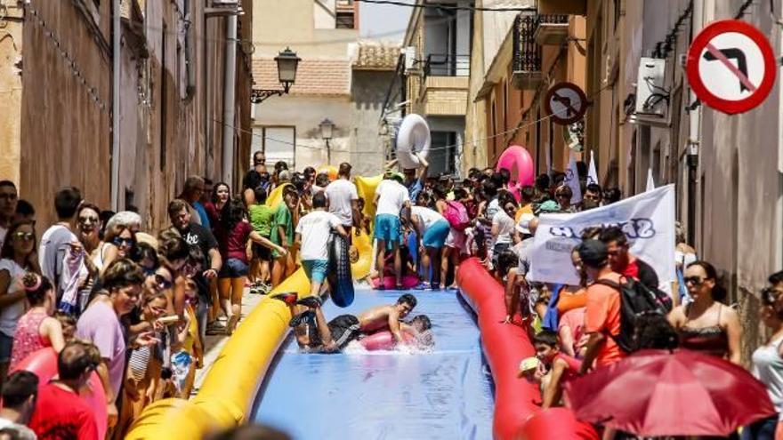 Diversión y agua en la Feria y Fiestas de Pinoso