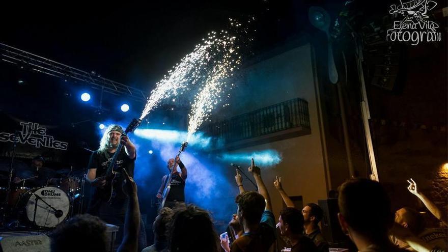 La banda de rock The seventies actuarà la nit de divendres a Sant Llorenç de la Muga