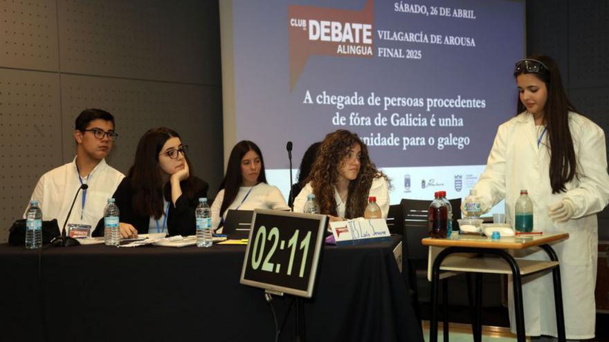 Un momento de uno de los debates celebrados. | Noé Parga