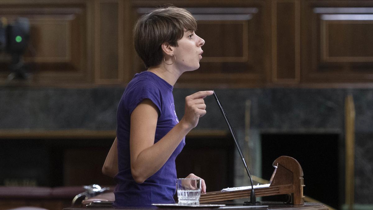 La diputadas de ERC, Marta Rosique, en la tribuna del Congreso.