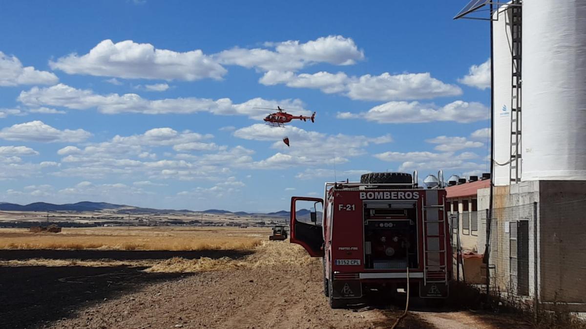 La cuadrilla helitransportada de Calamocha participó en la extinción.