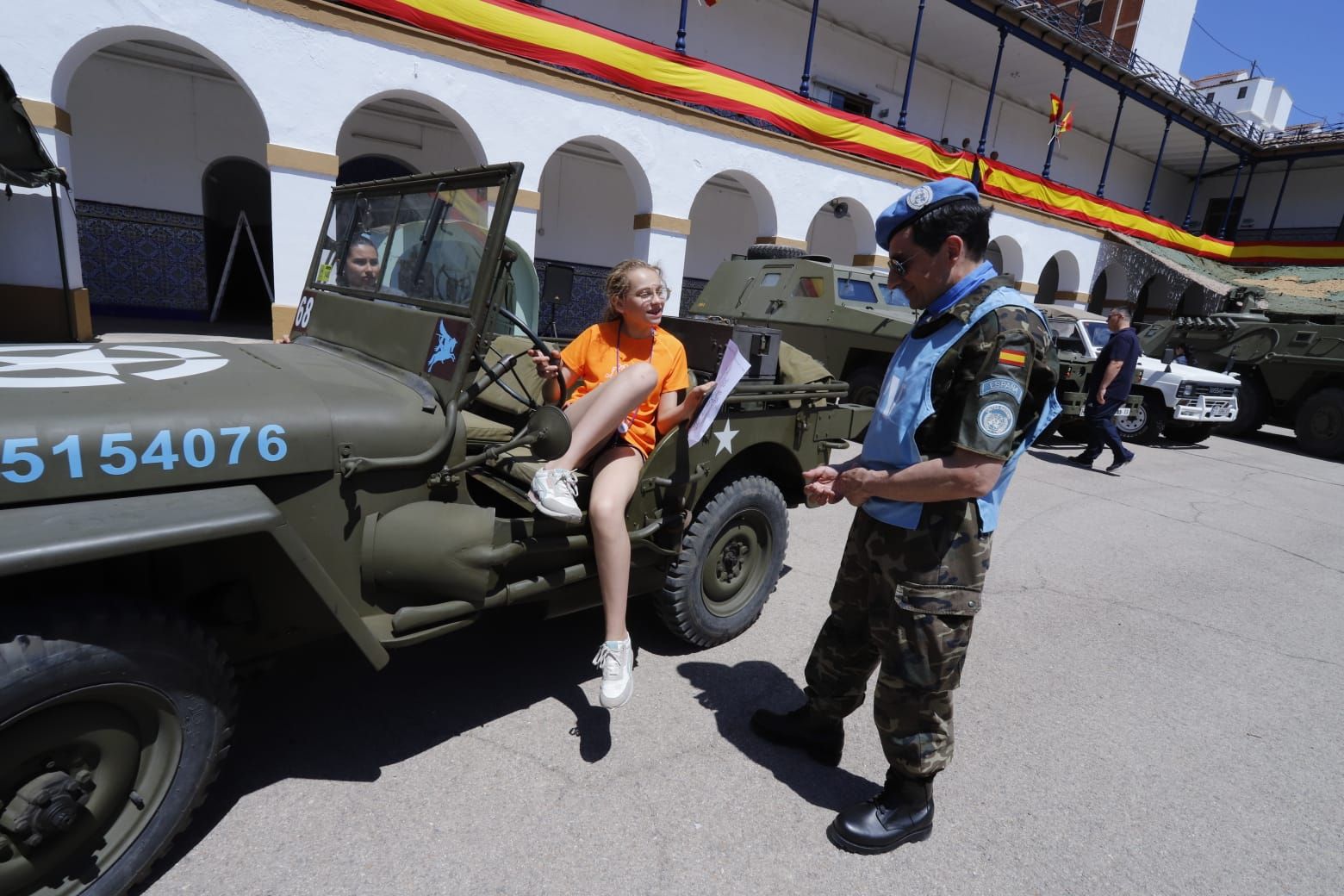 Subirse a un tanque: jornada de puertas abiertas en el Museo Militar de València