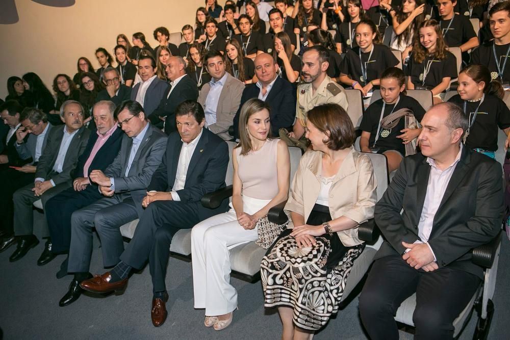 La Reina inaugura en Oviedo los cursos de verano de la Fundación