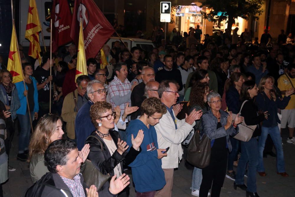 Concentració a Girona per demanar al Parlament que proclami la República