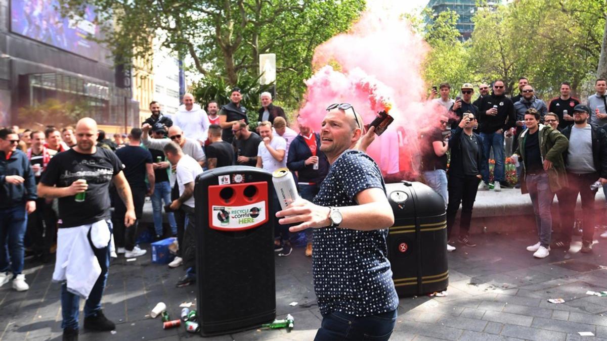 Imagen de archivo de incidentes previos a un Tottenham - Ajax