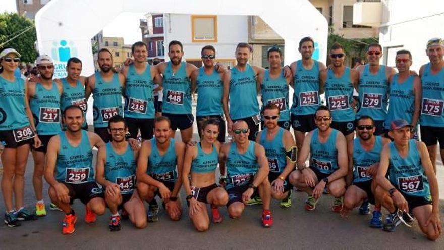 Integrantes del club Crespo Cronorunners en el Mareny.