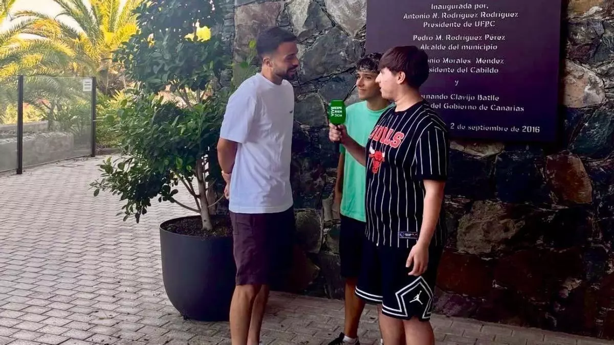 Kirian, capitán de la UD Las Palmas, un alumno más de la Pessoa: "El año pasado nos manifestó su intención de matricularse"