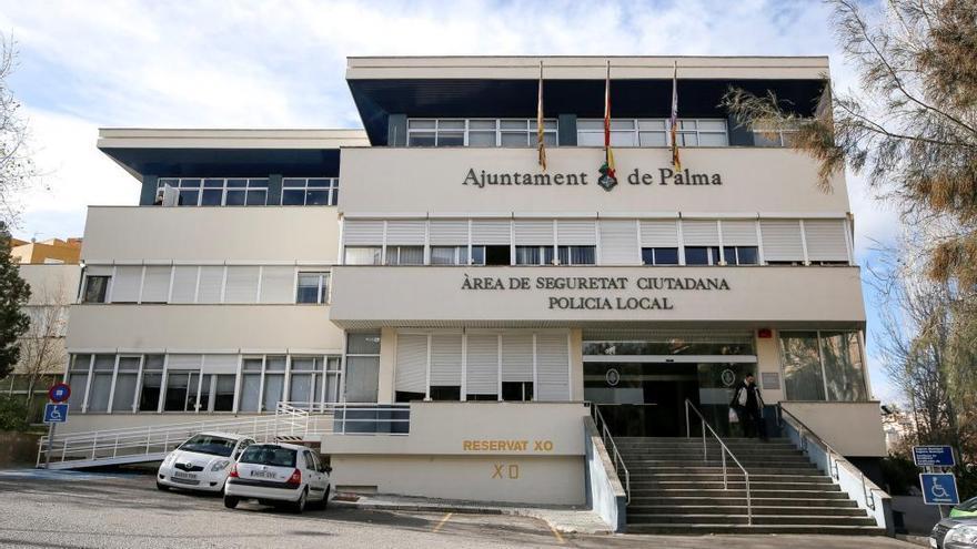 El departamento de multas de Tráfico está en las oficinas de la Policía Local en Sant Ferran.