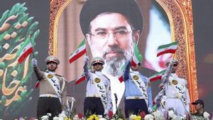 El líder iranià desafia Trump amb els canvis a la cúpula militar i política