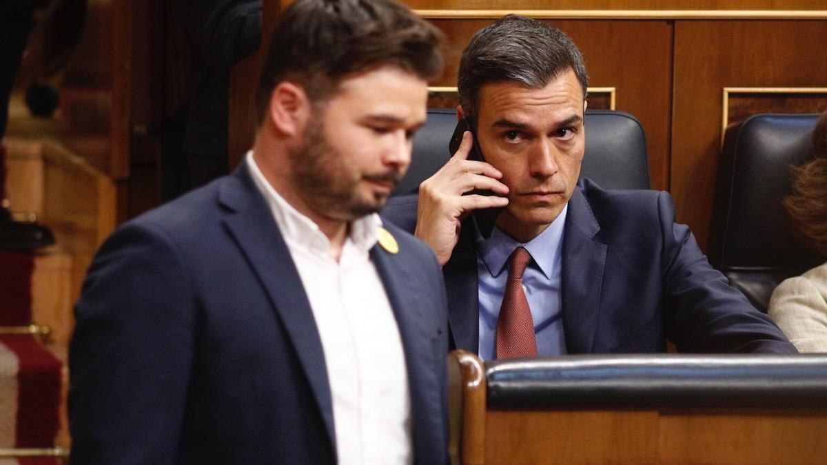 Gabriel Rufián y Pedro Sánchez.