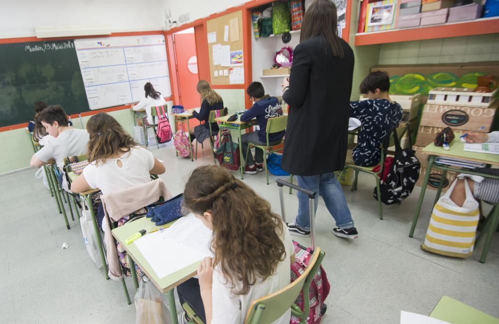 La Plataforma Galega en Defensa do Ensino Público cifró este mediodía en más de un 80% los alumnos convocados a las pruebas de evaluación de 6º de Primaria y 4º de ESO que no acudieron a realizarlas.