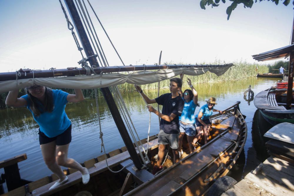 Regata-exhibición de vela latina en l'Albufera