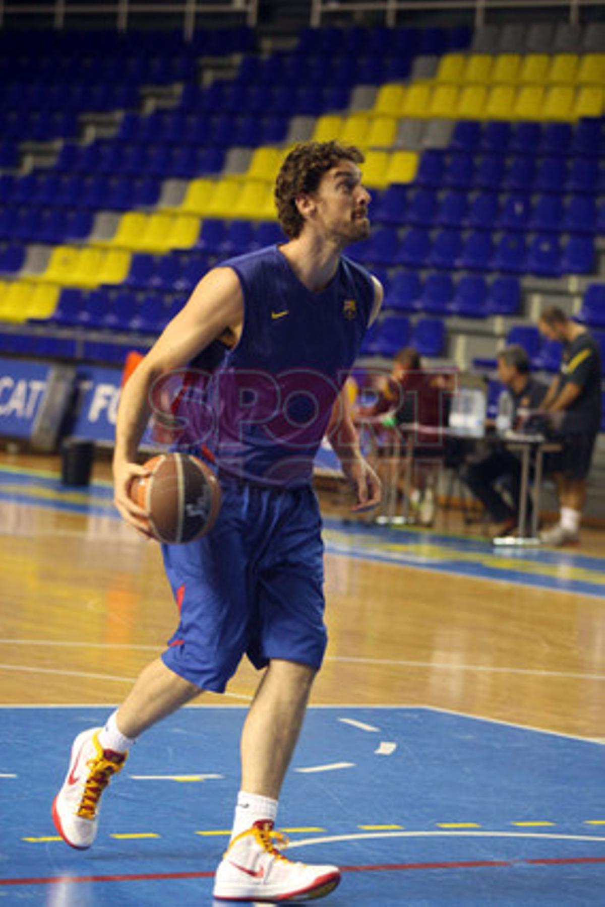 Pau y Marc Gasol, entrenan con el Barça Regal