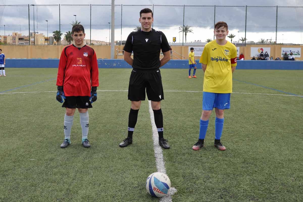 Imágenes de la jornada de fútbol base (17/18 abril)