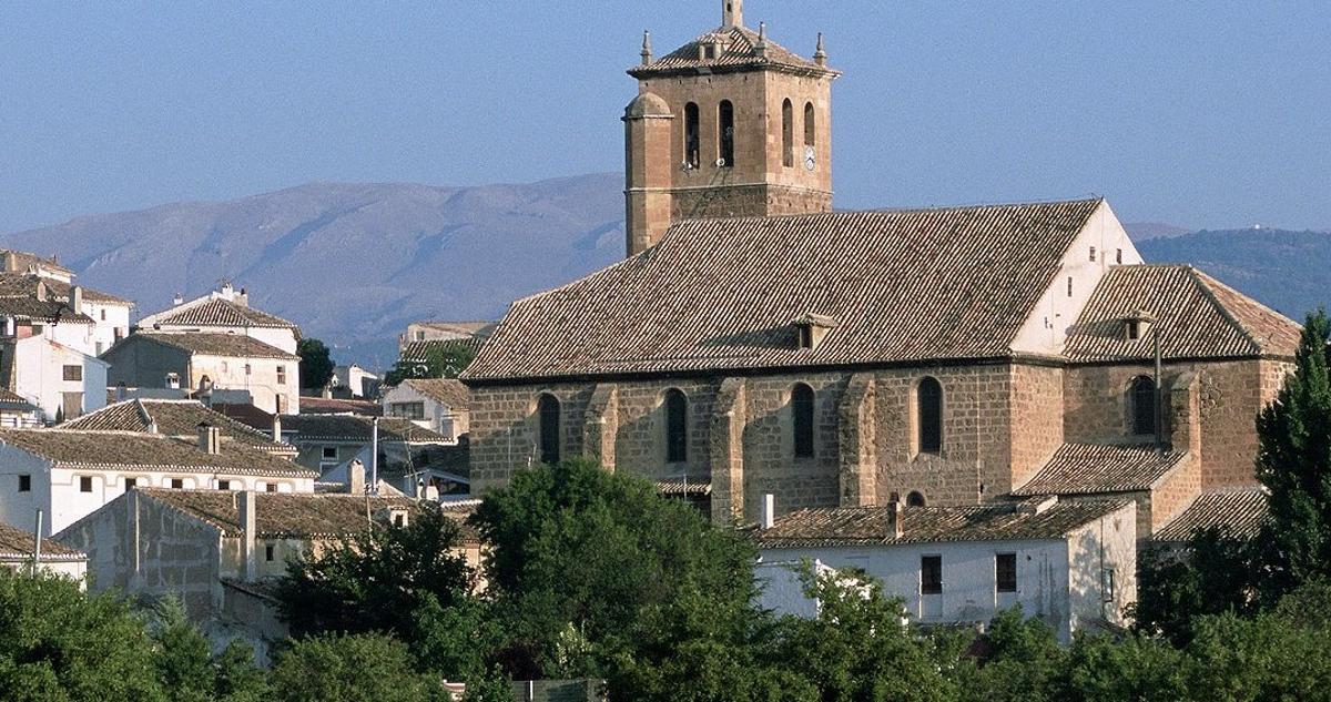 El pueblo de Granada repleto de naturaleza y gastronomía perfecto para una visita desde Málaga