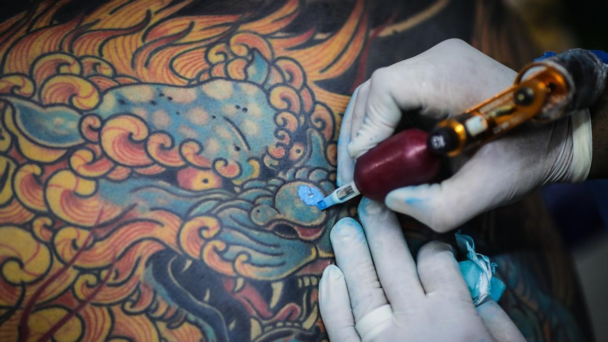 Imagen de archivo de la semana del tatuaje en Río de Janeiro, Brasil.
