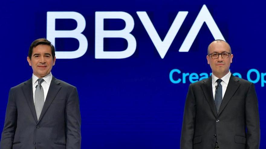 Carlos Torres y Onur Genç, presidente y consejero delegado del BBVA.