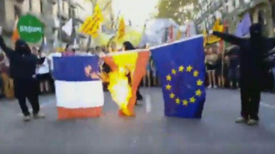 Una diputada francesa condena el &quot;ultraje&quot; a su bandera en Barcelona