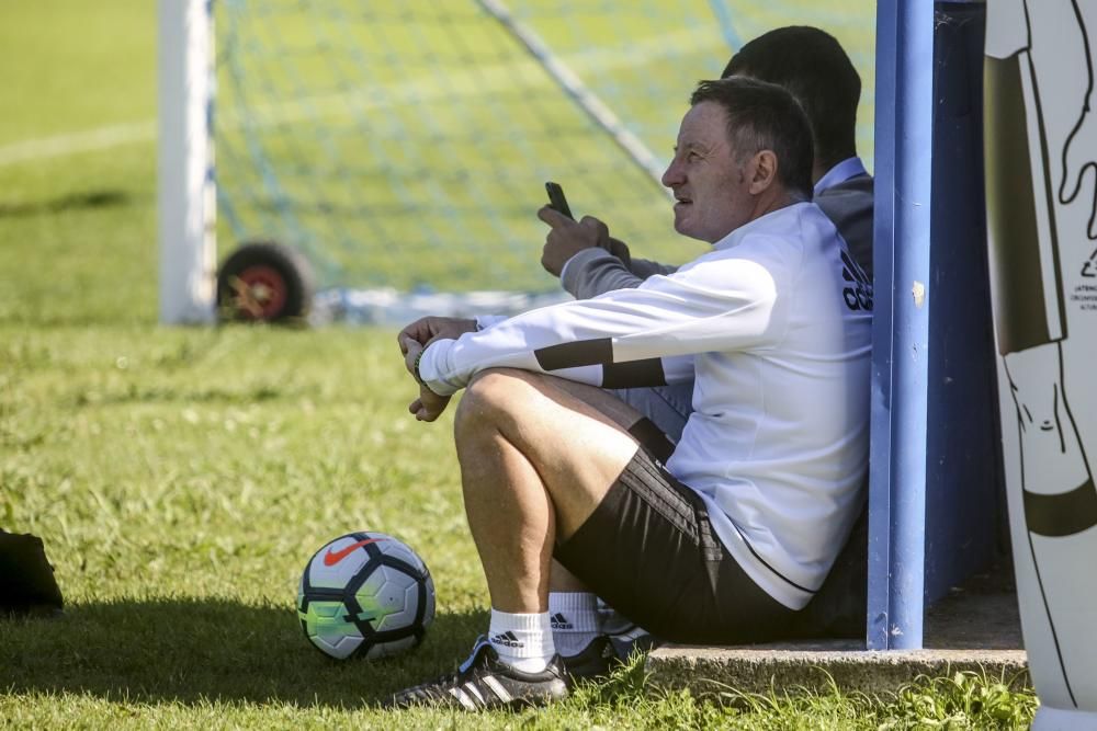 Entrenamiento del Real Oviedo en el Requexón