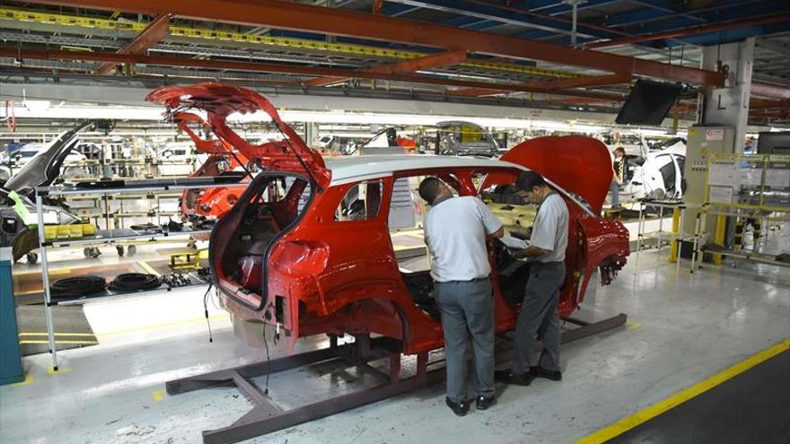 Opel España aplica ya 17 turnos y eleva su plantilla en 150 empleados