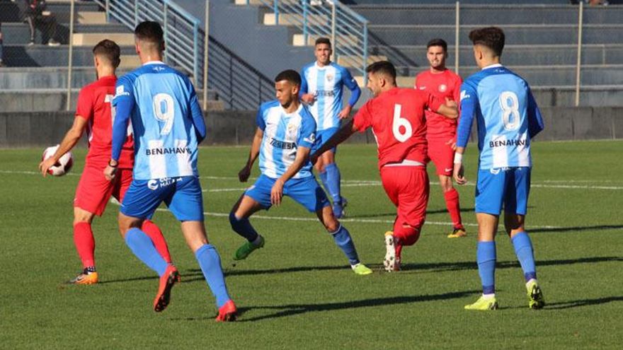 Hicham, en un lance del partido.