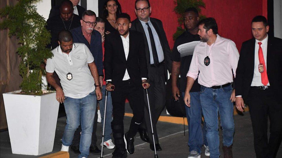 La lesión de Neymar preocupa al Barça